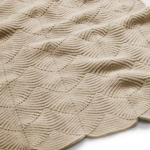 Couverture en tricot Pétoncle – Coton organique Oeko-tex – 80×100 cm – Almond