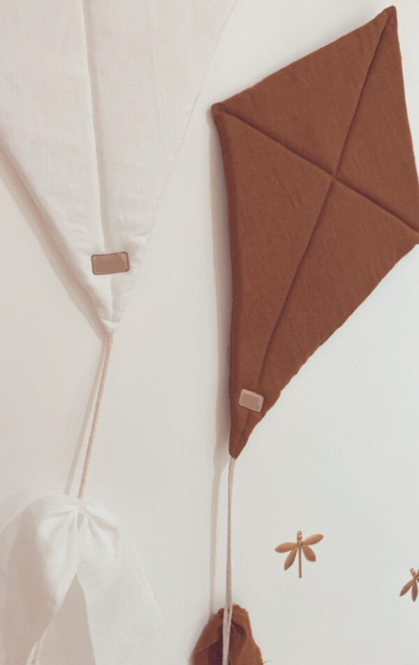 Cerf volant décoratif handmade en lin Oeko-tex l Petit l Caramel