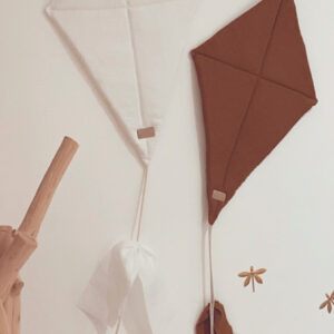 Cerf volant décoratif handmade en lin Oeko-tex l Petit l Caramel