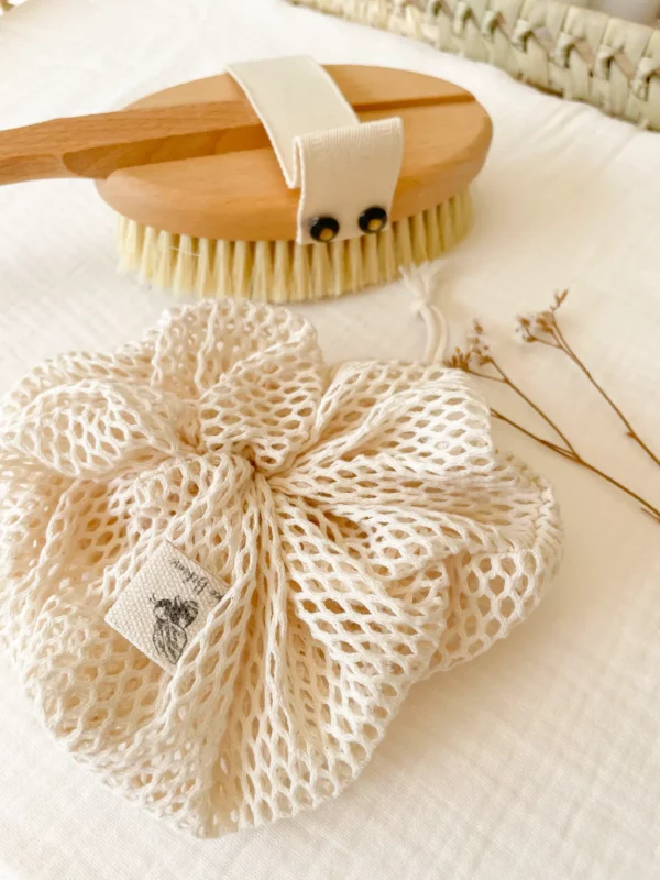 Fleur de douche handmade en filet de coton