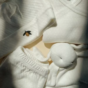 Trousseau de naissance en coton bio l pure white l 0-1 mois