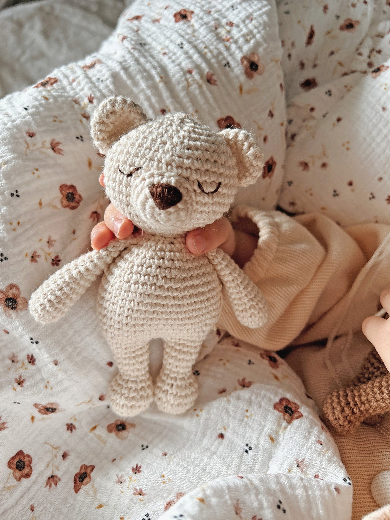 Doudou en crochet handmade l Oeko-tex l BO l'ours l polaire