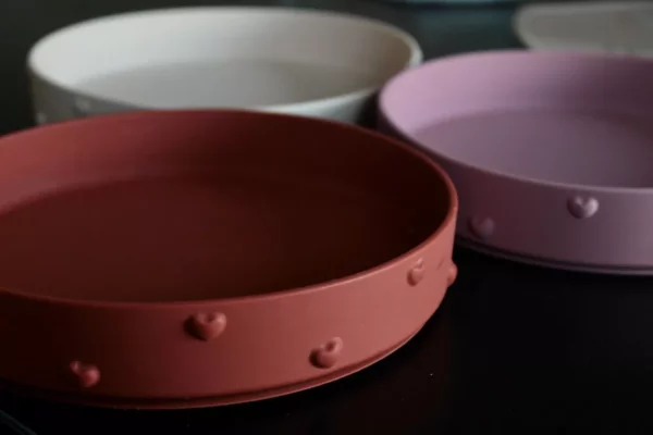 Assiette en silicone avec ventouse l Inaya l Chataîgne – Image 2