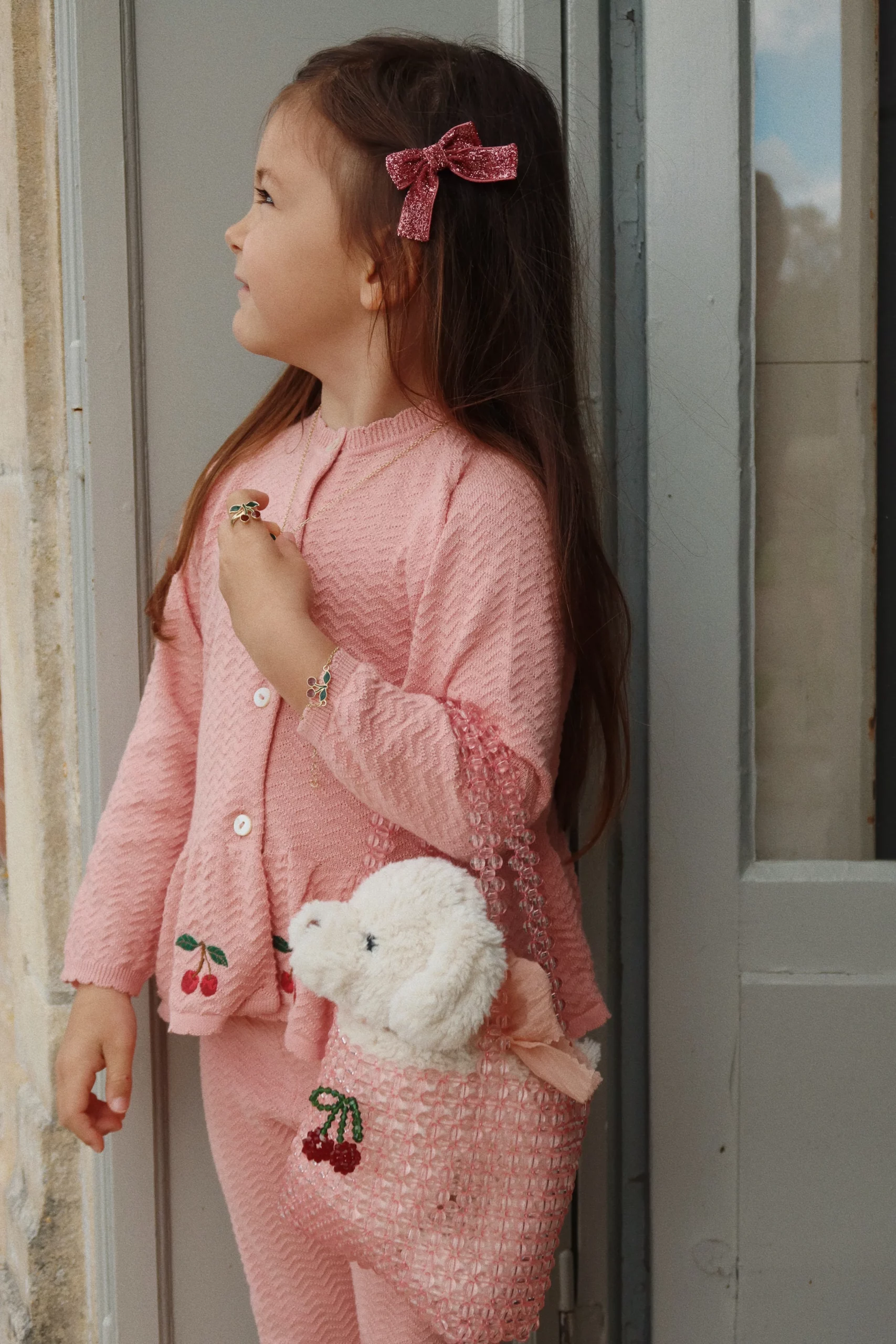 Chiot Madeleine et son panier et os en coton biologique – Image 25