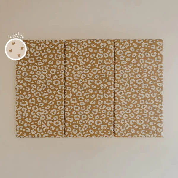 Tapis de jeu réversible pliable l TAPILOU X ATELIER WAGRAM l Léopard/Coeurs – Image 3