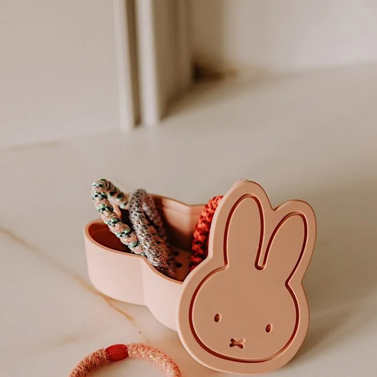 Boite de rangement en silicone l Miffy l Sable
