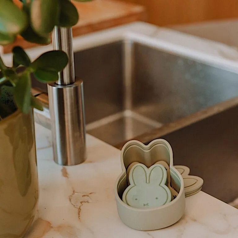 Boite de rangement en silicone l Miffy l Sable – Image 9