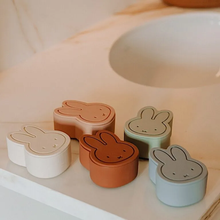 Boite de rangement en silicone l Miffy l Sable – Image 10