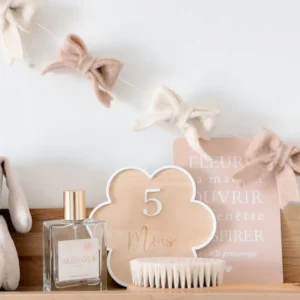 Guirlande handmade l Noeuds en laine feutrée l Écru & Blush