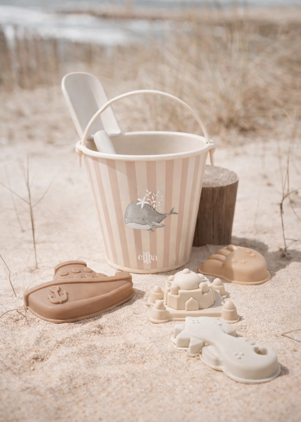 Ensemble seau de plage l Baleine