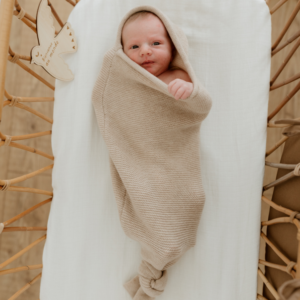 Cocon de naissance tricoté l Sable
