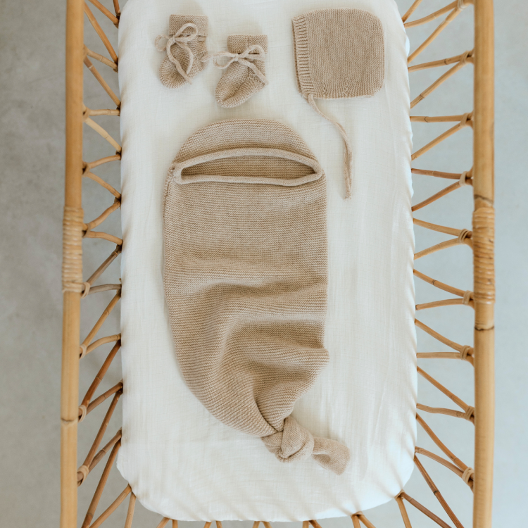 Cocon de naissance tricoté l Sable – Image 4
